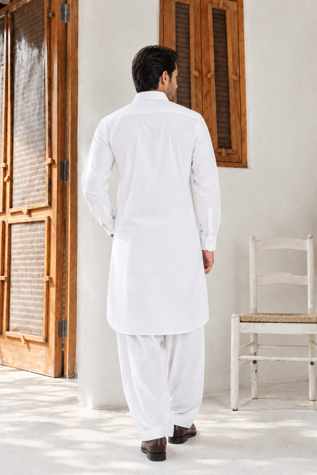 White. Refined. Effortless.
